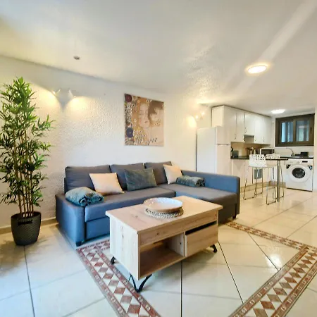 Διαμέρισμα Duplex Agnes Parque Santiago I *