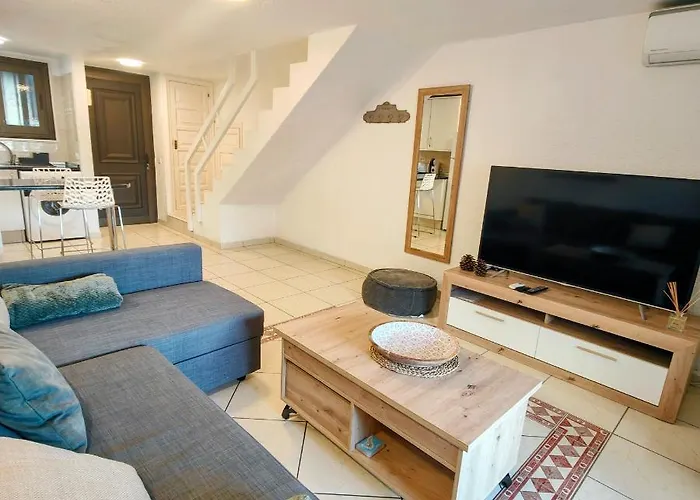 Duplex Agnes Parque Santiago I דירה